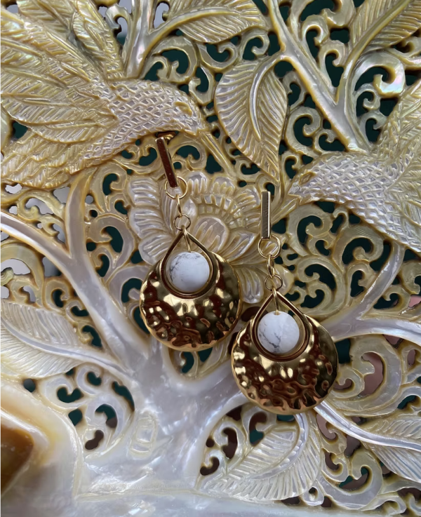 Boucles d’oreilles Howlite